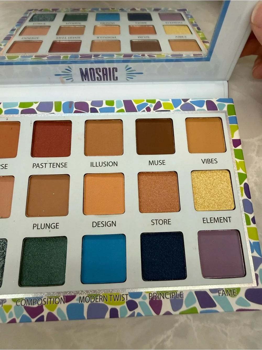 Mosaic Trendbeauty Eyeshadow Palette - Multi-Color
